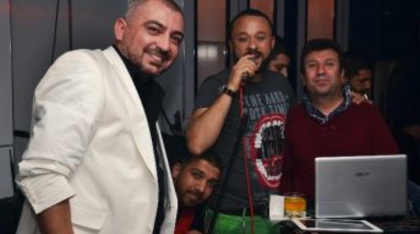 K&ouml;roğlu Ve K&uuml;&ccedil;&uuml;k Sevenleriyle Buluştu