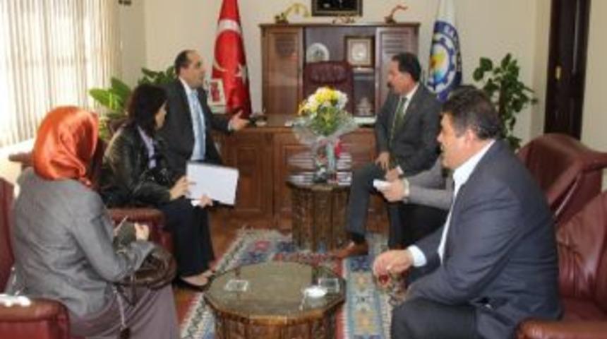 İl Sağlık M&uuml;d&uuml;r&uuml; &Ouml;zer'den Başkan Zenbilci&rsquo;ye Ziyaret