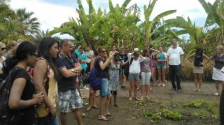 Menderes Anadolu Lisesi G&uuml;ney Afrika&rsquo;dan D&ouml;nd&uuml;
