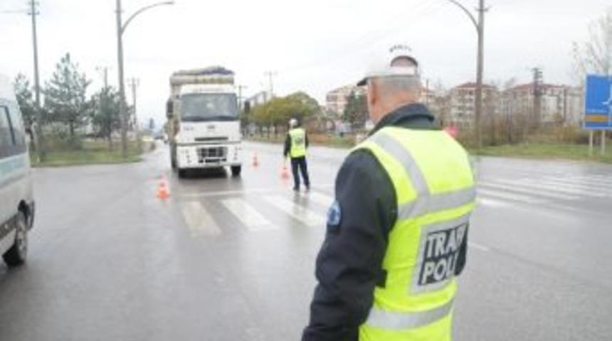 Edirne&rsquo;de Kar Lastiği Uygulaması