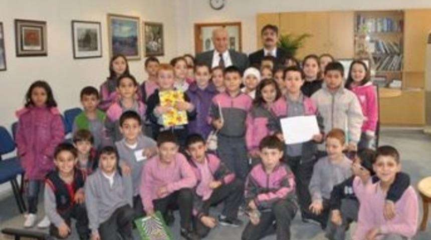 Miniklerden Başkan Bayram&rsquo;a anlamlı ziyaret