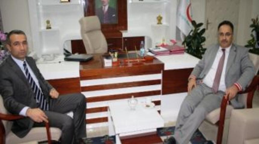 Rekt&ouml;rden Sağlık M&uuml;d&uuml;r&uuml;ne &lsquo;hayırlı Olsun&rsquo; Ziyareti