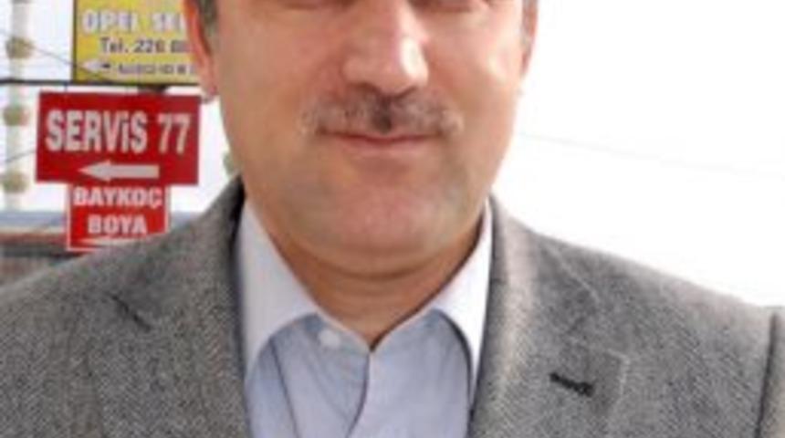 Samsun M&uuml;ft&uuml;s&uuml; &Ouml;zt&uuml;rk: Ayakta Idrar Yapmak Mekruh