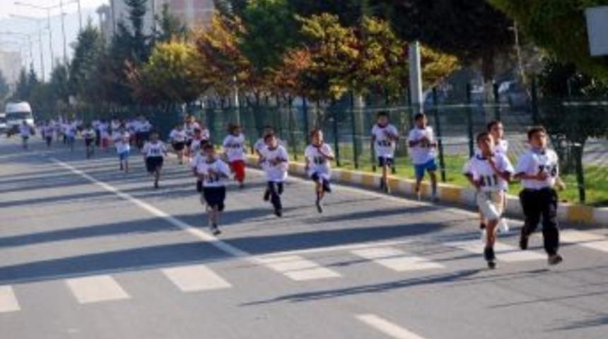 Adıyaman&rsquo;da 1 Aralık Koşusu Yapıldı