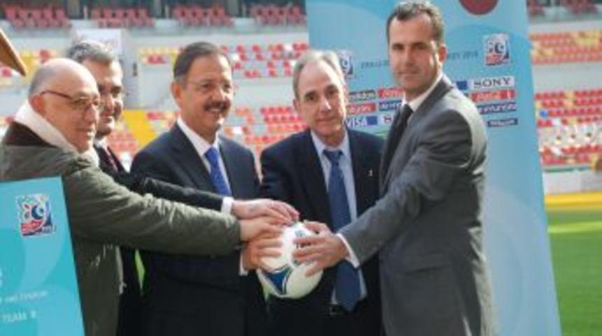 FIFA Ve TFF Heyeti Kadir Has Stadı'nda Incelemelerde Yaptı