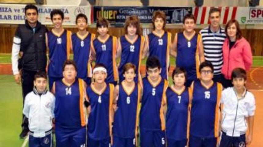 Kardelen Koleji Yıldız Basketbol Takımları İlk Ma&ccedil;larında Galip Geldi