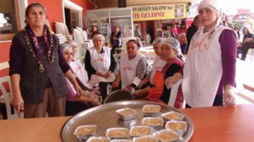 Tarsus'ta Aleviler Aşure Etkinliğinde Buluştu