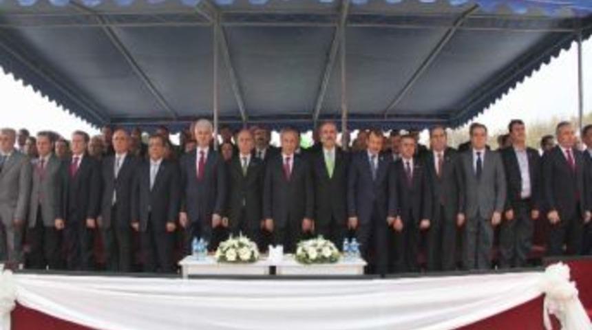 Başbakan Yardımcısı B&uuml;lent Arın&ccedil;: