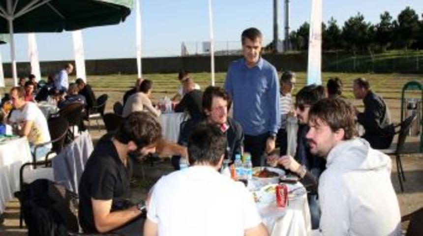 Trabzonspor'da Futbolculura Barbek&uuml; Morali