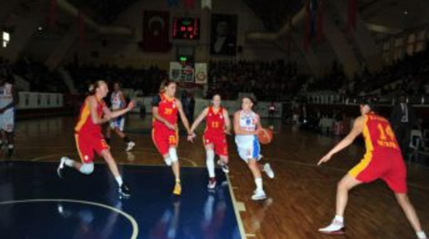 Adana Botaş Galatasaray'ı ge&ccedil;emedi