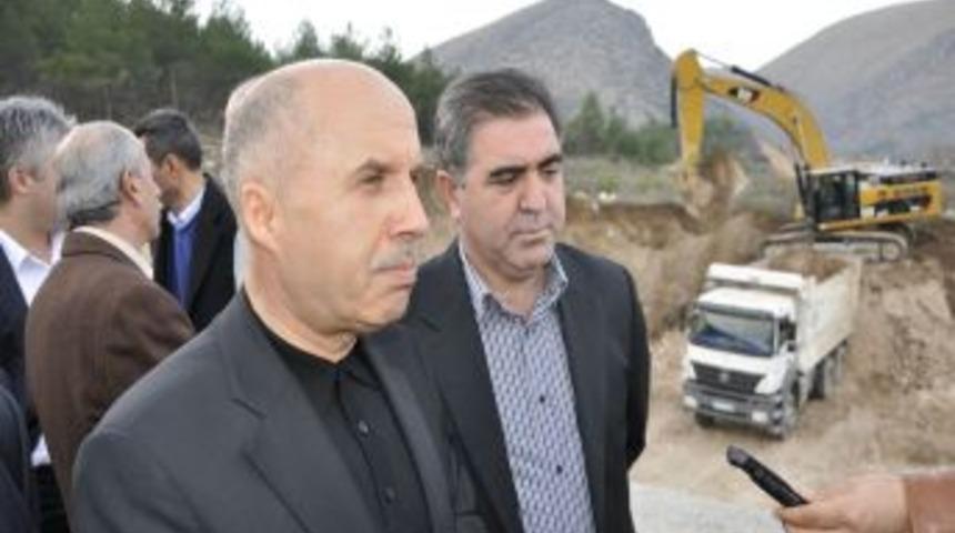 Milletvekili Erdemir: &Ccedil;evre Yolu 2013 Sonuna Kadar Bitirilmeli