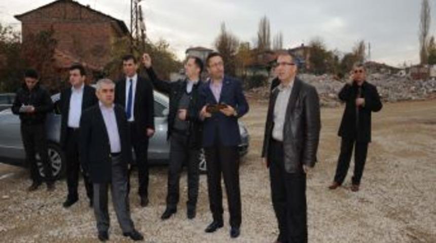 &Ccedil;evre Ve Şehircilik Bakanlığı Heyeti, Altındağ&rsquo;daki D&ouml;n&uuml;ş&uuml;m&uuml; Inceledi