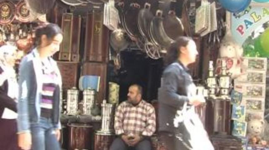 Teknolojiye Direnmeye &Ccedil;alışıyorlar