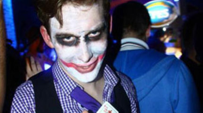 Bel&ccedil;ikalı &ouml;ğrenci intihar etti