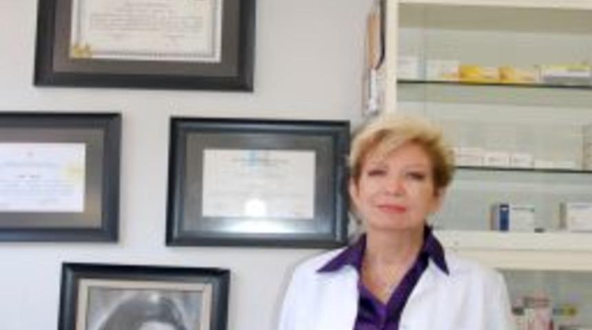 3 Fak&uuml;lte Bitirdi, 62 Yaşında Tıp Eğitimine Başladı