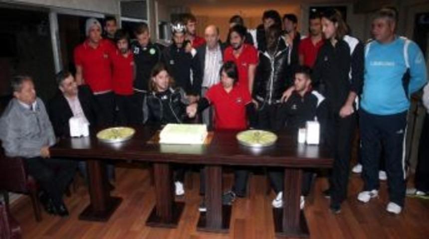 Şanlıurfaspor'a &Ccedil;aykur Rizespor Ma&ccedil;ı &Ouml;ncesi Baklava Dopingi