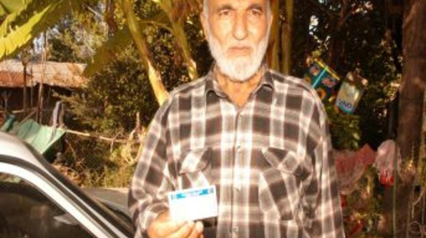 65 Yaşında Ehliyet Aldı