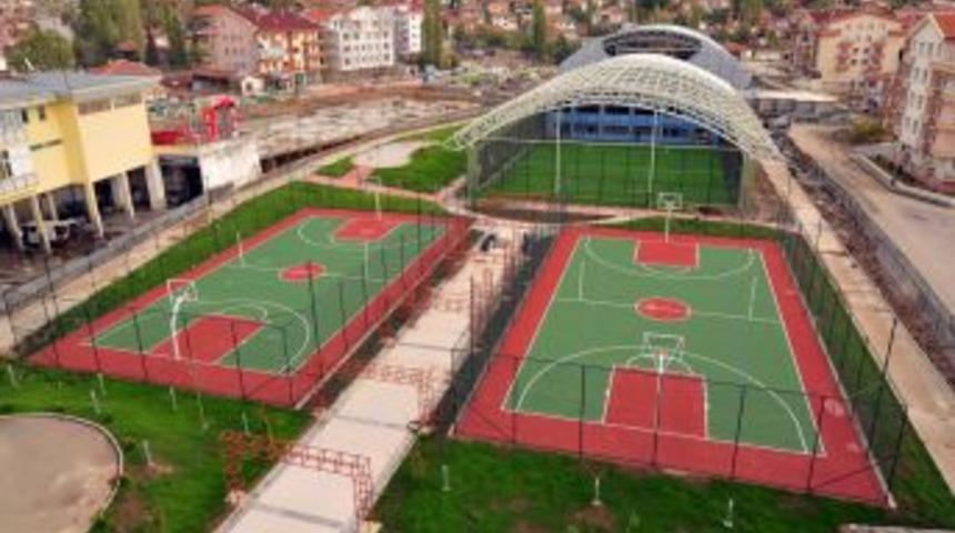 Mamak Belediyesi'nden Spor Tesislerine 30 Milyon Liralık Yatırım