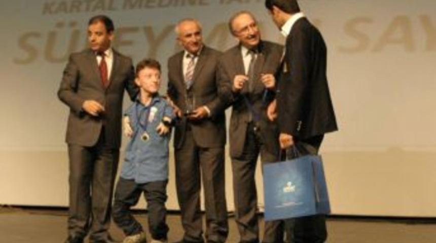 Engel Tanımayan Dostluklarını Beyaz Perdeye Taşıdılar