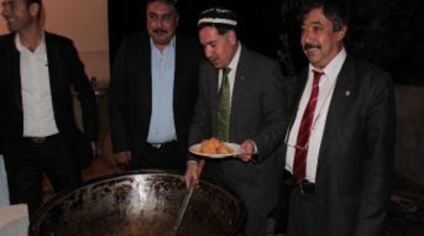 T&uuml;rkistan Pilav G&uuml;n&uuml;