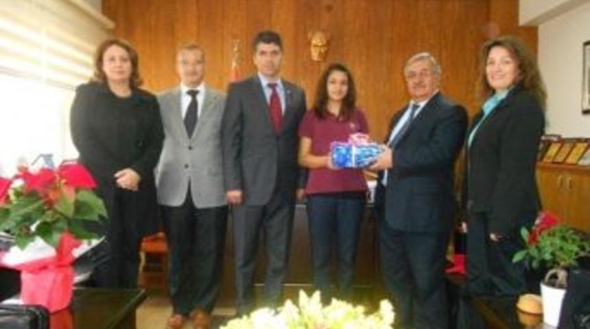 Kadınlar Bocce Şamiyonasında Bursalı &Ouml;ğrenci D&uuml;nya 3.'s&uuml;