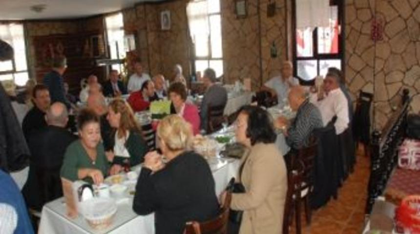 Didim Add'de Yeni &Uuml;yelere Rozet Takıldı