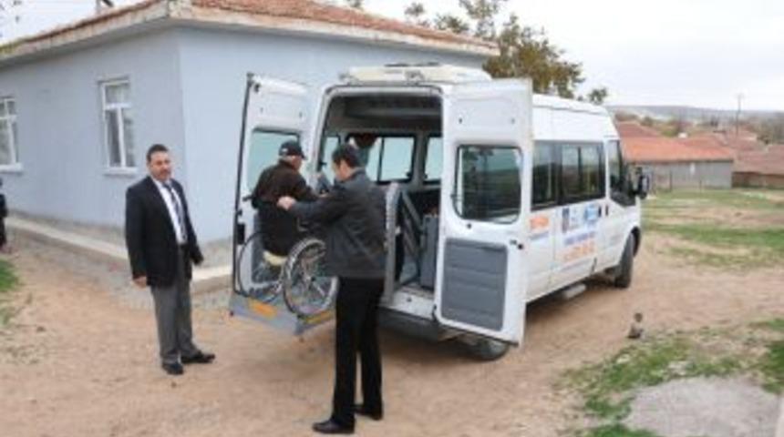 Eşinin Terk Ettiği Fel&ccedil;li Vatandaşa 30 Yıldır Yengesi Bakıyor