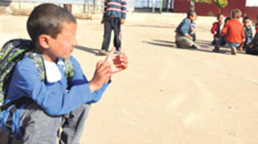 AİDS'li &ccedil;ocuk okul kapısından d&ouml;nd&uuml;