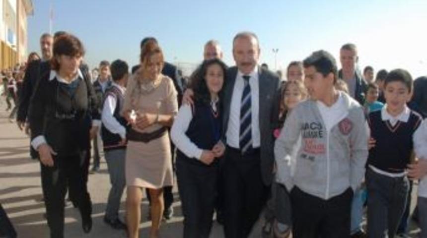 İzmit Belediye Başkanı Nevzat Doğan'ın Hızını Yetişilemiyor