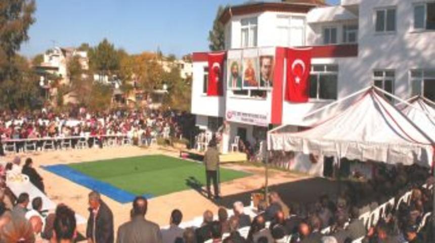 Kadirli&rsquo;de Aşure Etkinliğine Yoğun Ilgi