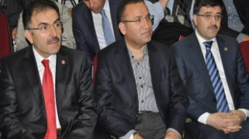 Bozdağ: Bug&uuml;ne Kadar Hesabı Darbe Yapanlar Soruyordu, Şimdi Millet Soruyor