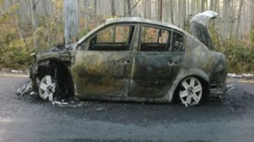 Kaymakam Ve Belediye Başkanı Bir Saat Arayla Kaza Yaptı