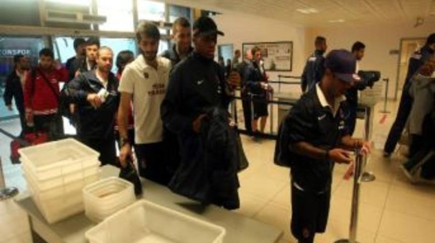 Trabzonspor Gen&ccedil;lerbirliği Ma&ccedil;ı İ&ccedil;in Ankara&rsquo;ya Gitti