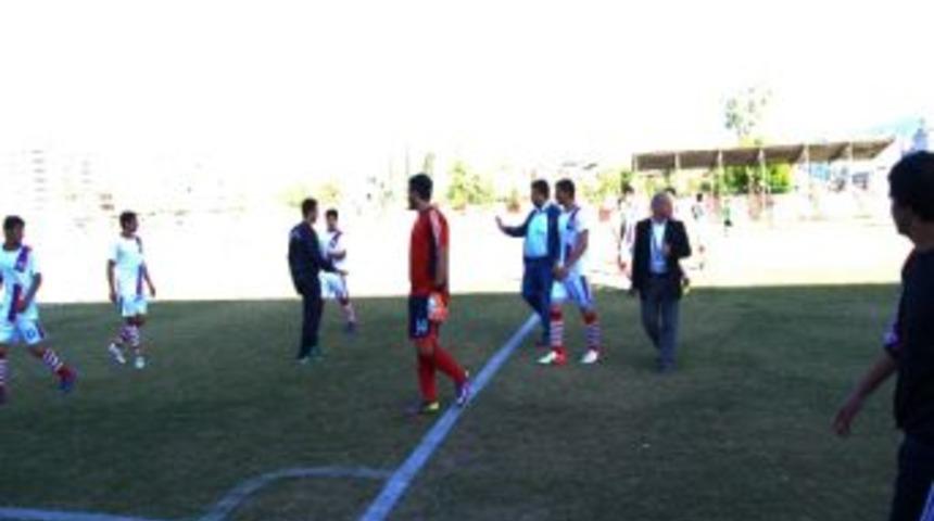 Adana&rsquo;da Amat&ouml;r Ma&ccedil;ta Kavga