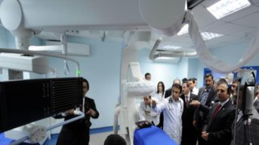 &Ccedil;orum Eğitim Ve Araştırma Hastanesi Kardiyovask&uuml;ler Cerrahi Merkezi A&ccedil;ıldı