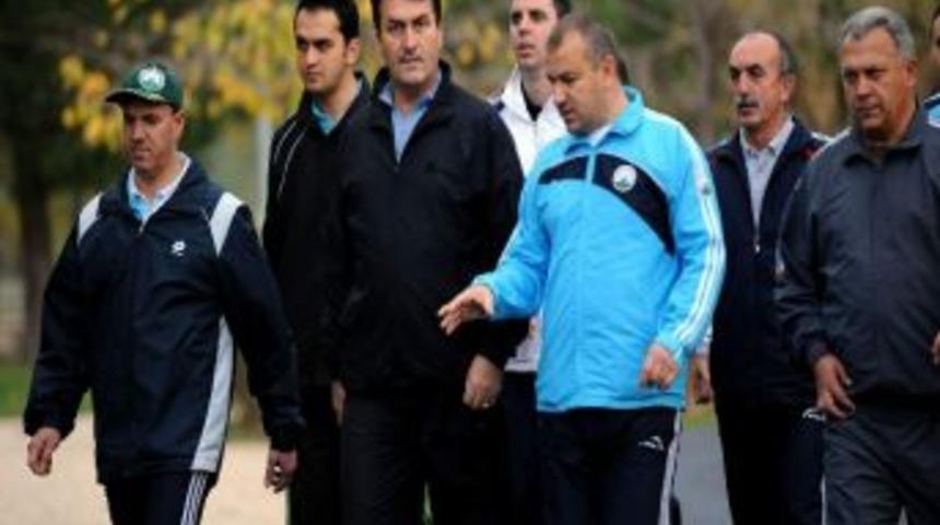 Başkan D&uuml;ndar Spor Sonrası &Ccedil;orba Keyfi Yaptı