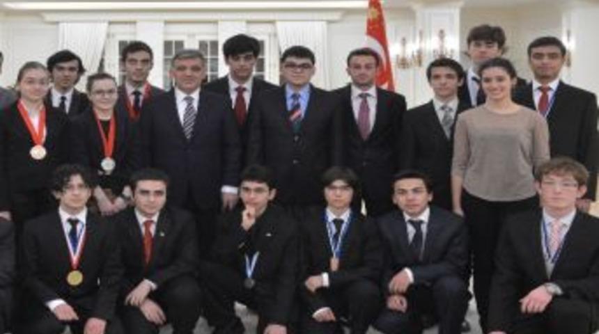 Cumhurbaşkanı G&uuml;l, Yamanlar&rsquo;dan Nobel İstedi