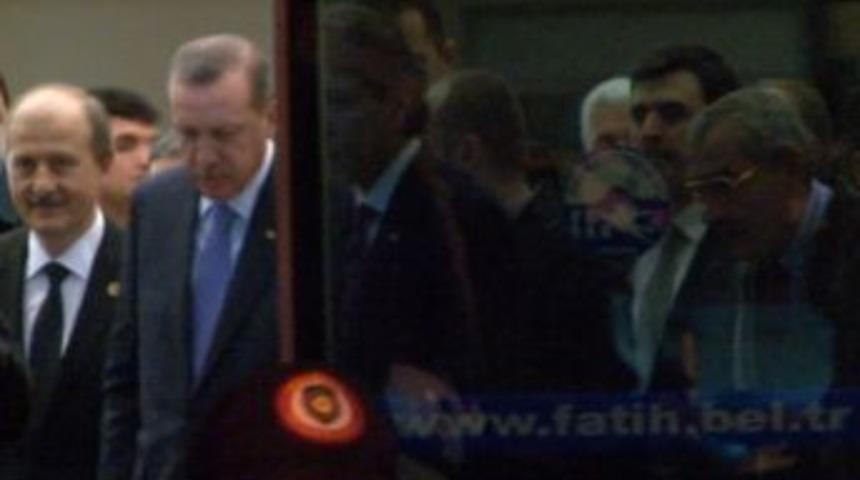 Başbakan Erdoğan&rsquo;dan Fatih Belediyesi&rsquo;ne S&uuml;rpriz Ziyaret