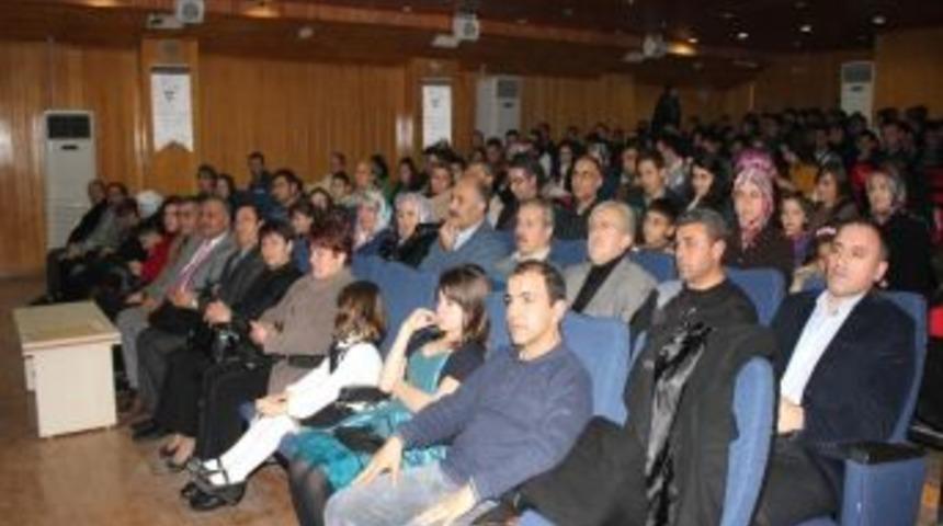 Sungurlu&rsquo;da &lsquo;paydos&rsquo; Adlı Tiyatro G&ouml;sterisi Sahnelendi