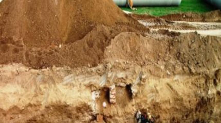 Sulama Kanalı Kazısından, Antik Kent Neikeia'ya Ait Kalıntılar &Ccedil;ıktı