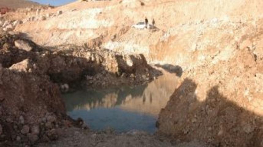 Katı Atık Arıtma Tesisleri&rsquo;nin Temelinde Kaynak Su &Ccedil;ıktı