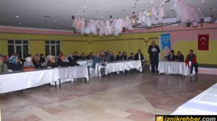 &Uuml;yeler başkana tam yol ileri dedi