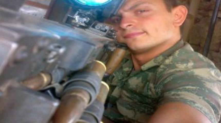 &Ouml;l&uuml;m&uuml; Ş&uuml;pheli Bulunan Kuşadalı Askerin Cenaze T&ouml;reni Bug&uuml;n