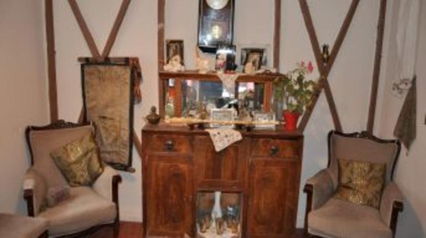 Unutulan L&uuml;letaşı Motifi Atat&uuml;rk&rsquo;e Hediye Edilen Asada &Ccedil;ıktı