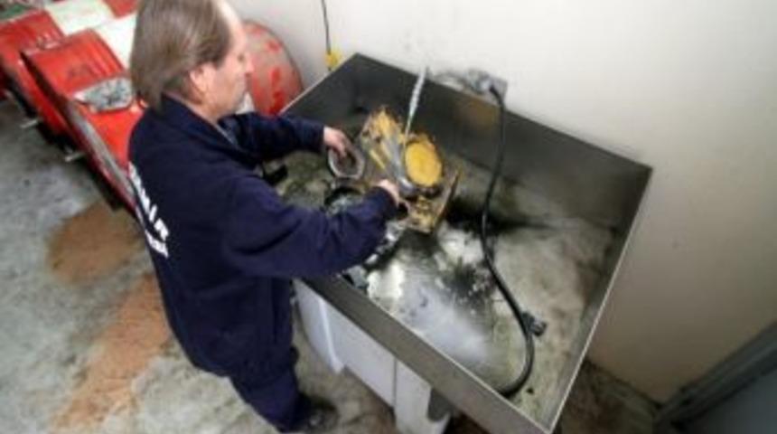 Gaziemir Belediyesi'ne &Ccedil;evreci Makine Alındı