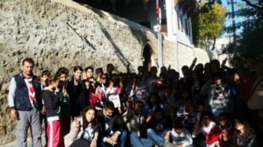 Adana'da "sevgi İzcileri" Kampı Yapıldı