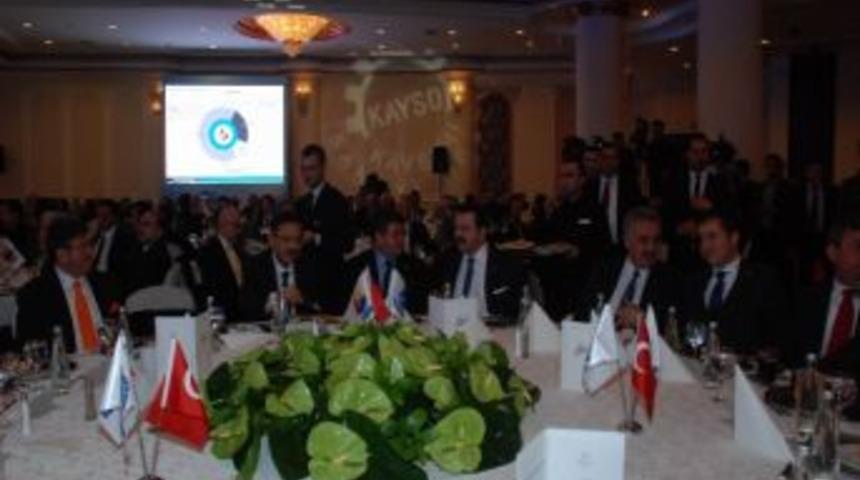 Sanayi Gecesi'ne &Ouml;zhaseki Damgası