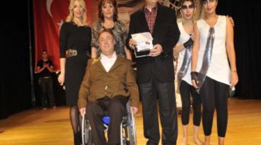 Yenimahalle'de Engelliler Yeteneklerini Sahneledi