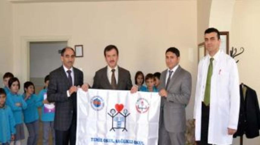 Turhal&rsquo;da 'Beyaz Bayrak' Sevinci