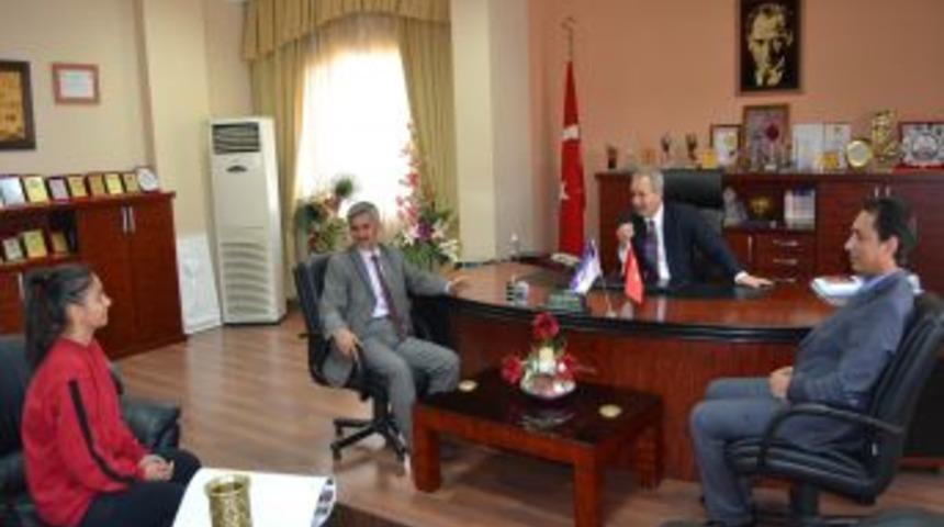 Kozanlı &Ouml;ğrenci, T&uuml;rkiye Temcilciliği I&ccedil;in Destek Turuna &Ccedil;ıktı